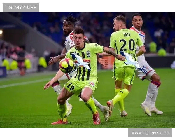 洛里昂客场表现不佳，连续失分令人担忧